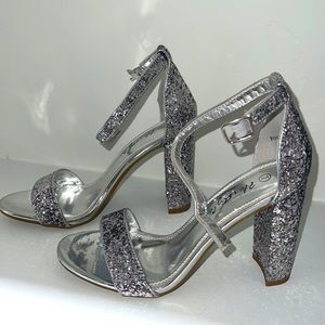 Silver sparkle high heels. Great for prom, nice dinners, homecoming, etc.